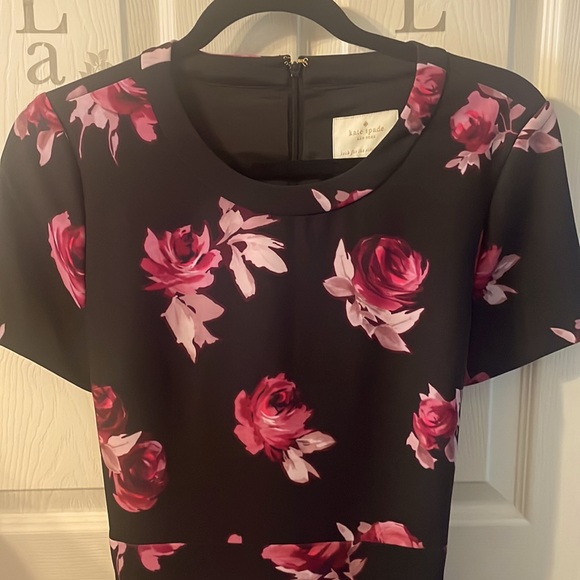 Kate Spade ♠️ Floral Dress Sz 14 New
Fits like a 10 or 12~ - Picture 3 of 7